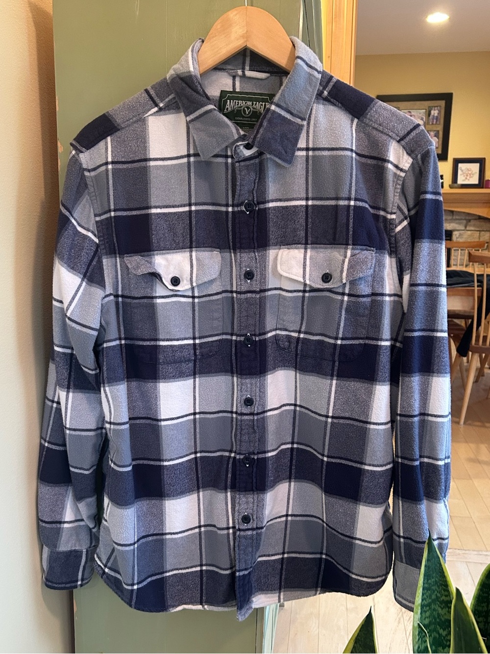 American Eagle Outfitters Men’s 100% Cotton Flannel Button Shirt Blue Size Large